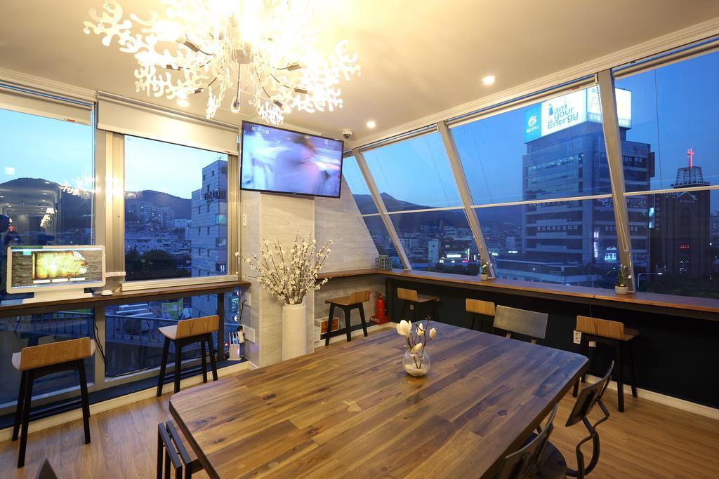 First Guesthouse 釜山広域市 エクステリア 写真